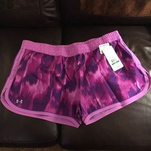 Under Armour Semi-Fitted Heat Gear Shorts